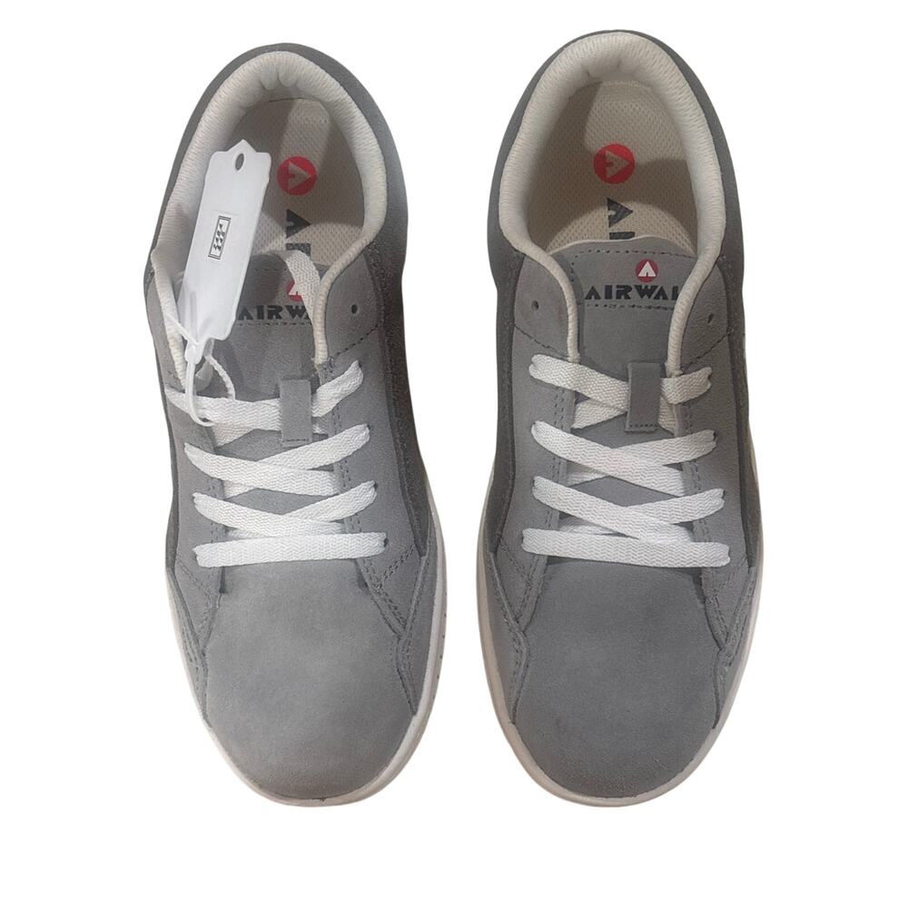 Men’s sz 7 Wide, Airwalk athletic footwear